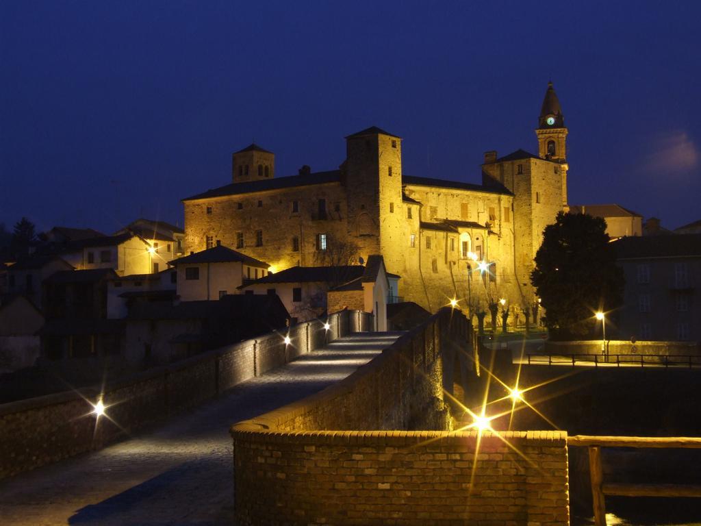 Il Grappolo In Langa Villa Monastero Bormida Exterior photo